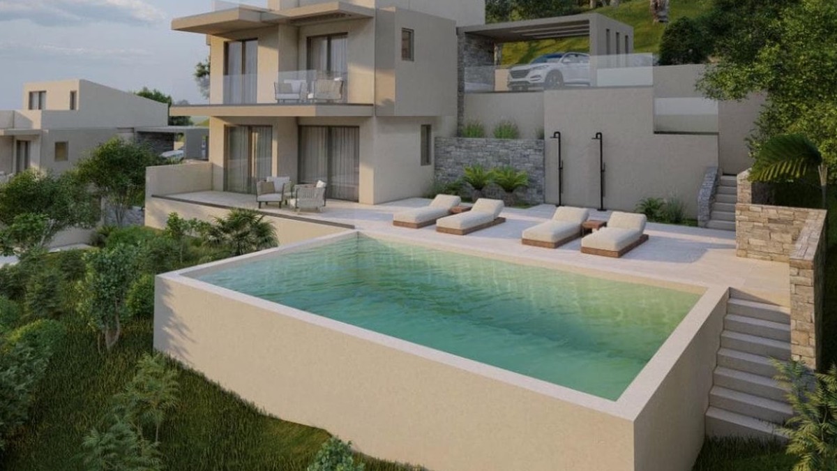 Private Infinity Pools & Panoramic Views